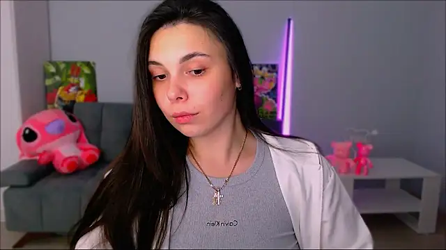 queenofthesense  online show from October 2025 04:50:01 PM