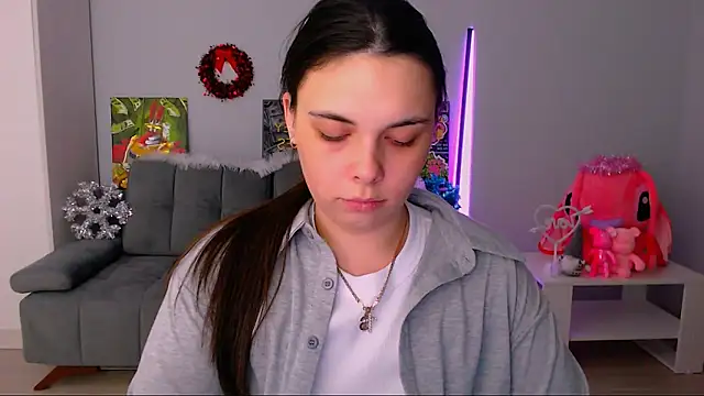 queenofthesense  online show from November 2025 02:42:01 PM