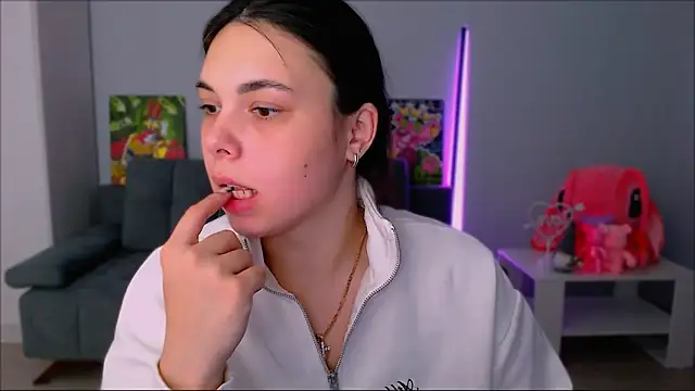 queenofthesense  online show from November 2025 10:52:02 AM