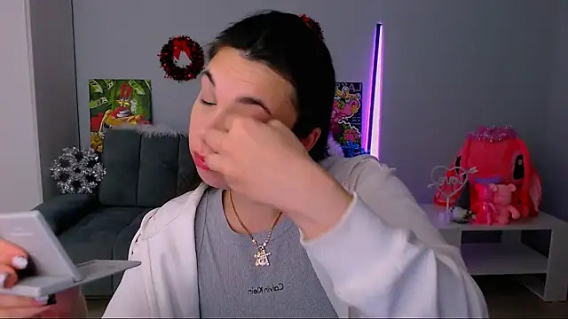 queenofthesense  online show from November 2025 02:50:02 PM