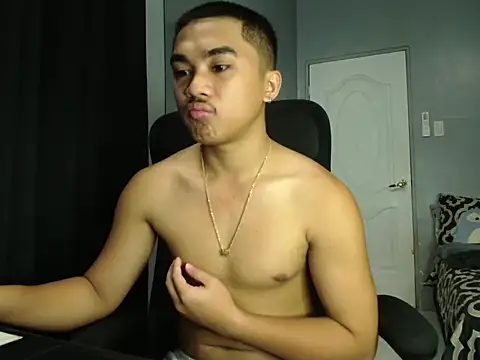 Snapshot of pinoyAdrianneXXX chatting on October 2025 03:06:02 AM pinoyAdrianneXXX online show from October 2025 03:06:02 AM