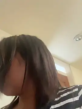 hiilarybrown online show from April 2026 05:20:01 PM