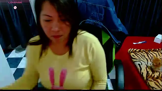 hiilarybrown online show from July 2026 02:07:02 AM