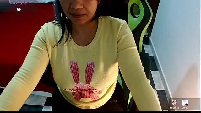 hiilarybrown online show from July 2026 04:13:01 AM