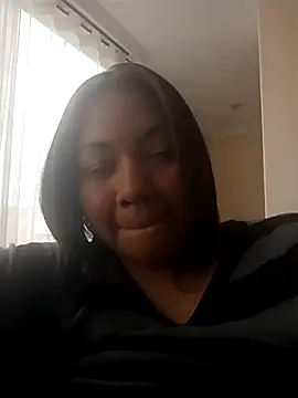 hiilarybrown online show from February 2026 05:21:01 PM