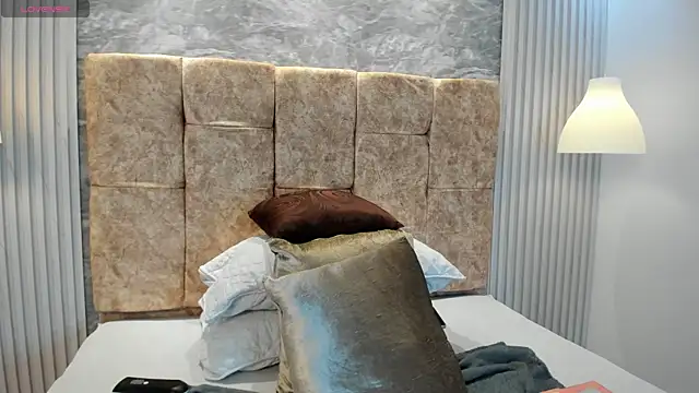 Snapshot of leilapons chatting on October 2025 04:39:02 PM leilapons online show from October 2025 04:39:02 PM