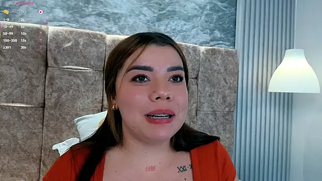 leilapons online show from April 2026 07:17:01 PM