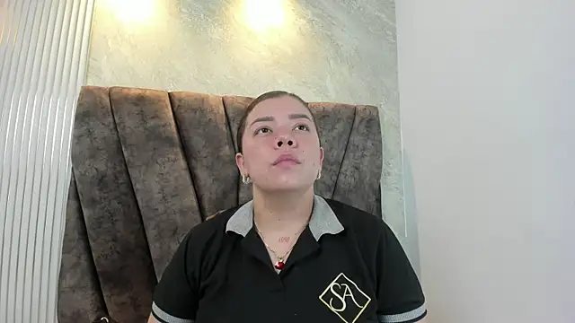 Snapshot of leilapons chatting on November 2025 05:16:02 PM leilapons online show from November 2025 05:16:02 PM