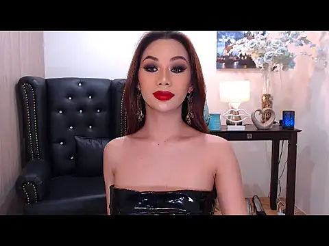 Snapshot of MirandaLopez26 chatting on November 2025 06:06:01 AM MirandaLopez26 online show from November 2025 06:06:01 AM