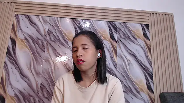 Samantha Fox69  online show from April 2026 02:13:02 AM