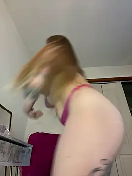 Snapshot of peachykatt chatting on September 2025 02:00:02 PM peachykatt online show from September 2025 02:00:02 PM