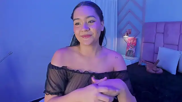 noa moon online show from September 2025 12:26:01 PM
