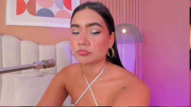 noa moon online show from May 2026 02:53:01 AM