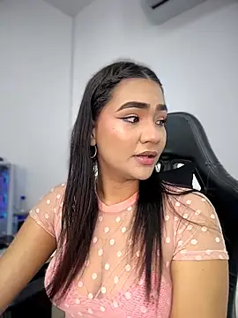 noa moon online show from May 2026 03:11:02 AM