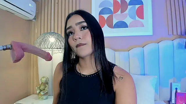 noa moon online show from May 2026 02:41:01 AM