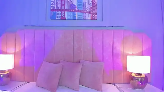 noa moon online show from October 2025 11:42:02 AM