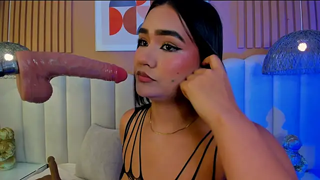 noa moon online show from May 2026 03:04:02 AM