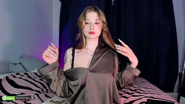 hey tyankaa online show from April 2026 11:17:01 PM