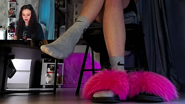 Feet Heelss online show from December 2025 11:31:01 AM