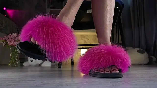 Feet Heelss online show from January 2026 10:40:01 AM