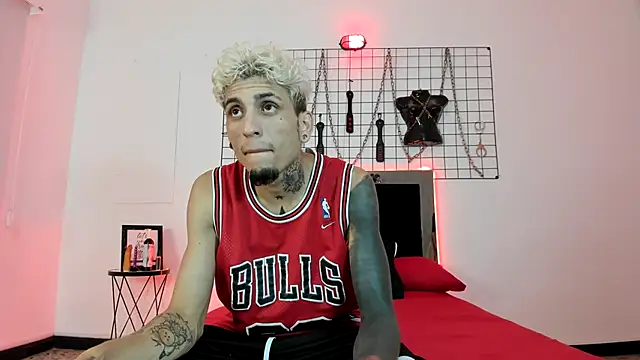 kasandrandliam online show from September 2025 03:33:02 AM