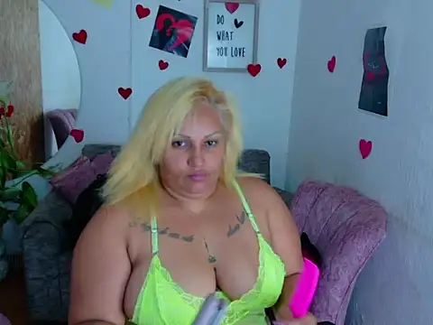 Snapshot of laleska_montenegro chatting on February 2026 07:08:01 AM laleska montenegro online show from February 2026 07:08:01 AM