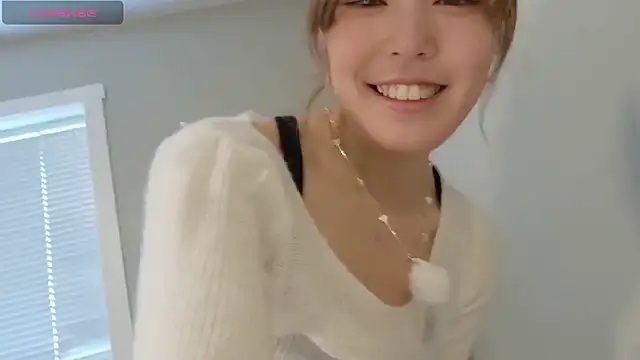 Nana with online show from February 2026 08:09:02 PM