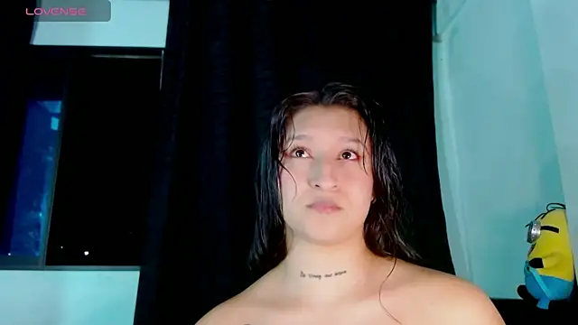 EVAH LEE  online show from May 2026 01:59:01 AM