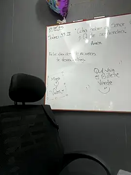 JuliethaDemon  online show from December 2025 01:25:02 PM