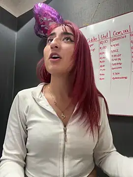 JuliethaDemon  online show from November 2025 04:00:01 PM