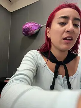 JuliethaDemon  online show from February 2026 02:06:02 PM