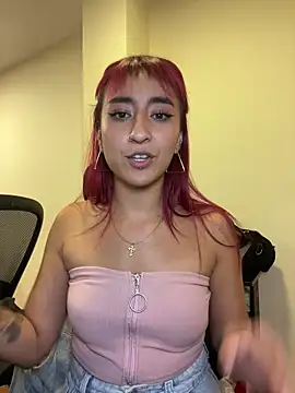 JuliethaDemon  online show from April 2026 09:39:33 PM