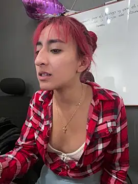 JuliethaDemon  online show from January 2026 01:47:02 PM