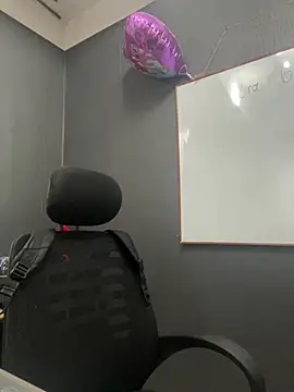 JuliethaDemon  online show from February 2026 01:29:01 PM