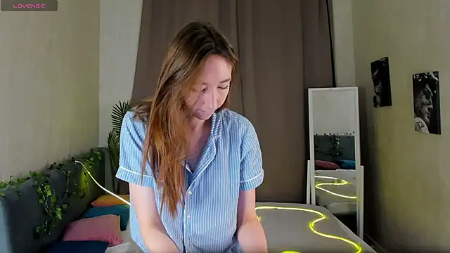 Miche1le Allenne online show from November 2025 01:06:02 AM