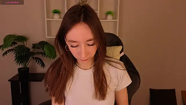 Miche1le Allenne online show from March 2026 01:11:01 AM