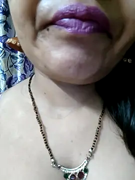 Snapshot of Sofia-ex chatting on May 2026 04:07:02 AM Sofia-ex online show from May 2026 04:07:02 AM