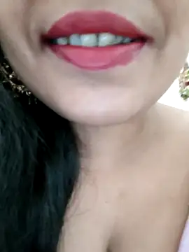 Sofia-ex online show from November 2025 07:00:02 AM