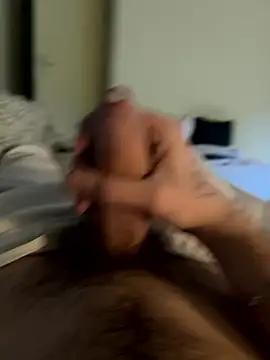 Zoro404040 online show from January 2026 02:54:02 PM