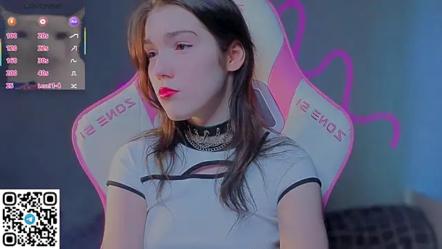 Sophie SkyAngel online show from May 2026 03:15:02 PM
