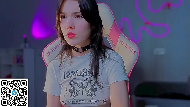 Sophie SkyAngel online show from March 2026 12:57:01 PM