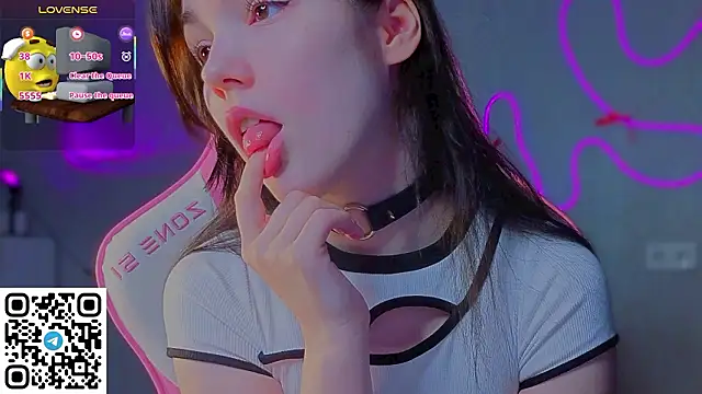 Sophie SkyAngel online show from February 2026 06:29:02 PM