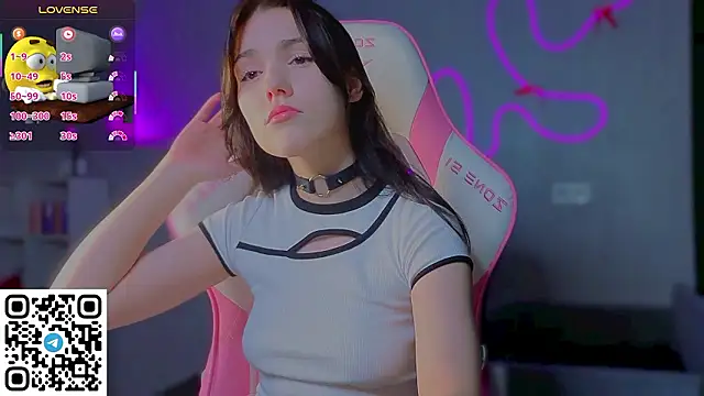 Sophie SkyAngel online show from February 2026 06:31:01 PM