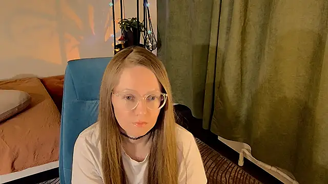 Snapshot of _Goldilocks_ chatting on October 2025 03:35:01 PM  Goldilocks  online show from October 2025 03:35:01 PM