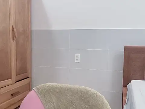 Truclynk1702 online show from September 2025 02:56:02 PM