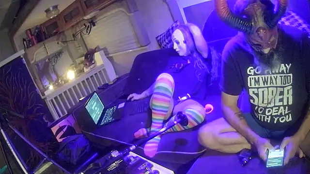 jamiezlilith online show from October 2025 12:20:01 AM