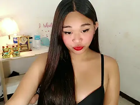 Snapshot of Malia_cummer chatting on October 2025 10:18:02 PM Malia cummer online show from October 2025 10:18:02 PM