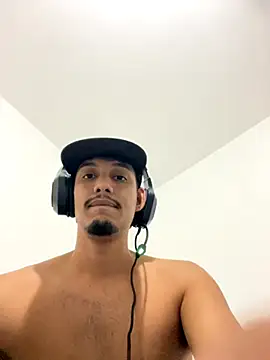 Snapshot of BAGHEERAPGG chatting on September 2025 01:23:02 AM BAGHEERAPGG online show from September 2025 01:23:02 AM