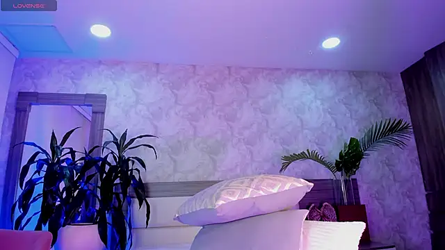 Alaiaguerra online show from June 2026 07:47:01 PM