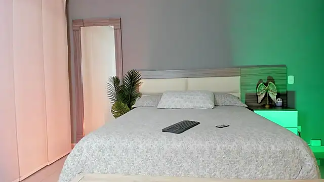 Snapshot of Alaiaguerra chatting on September 2025 07:39:02 PM Alaiaguerra online show from September 2025 07:39:02 PM